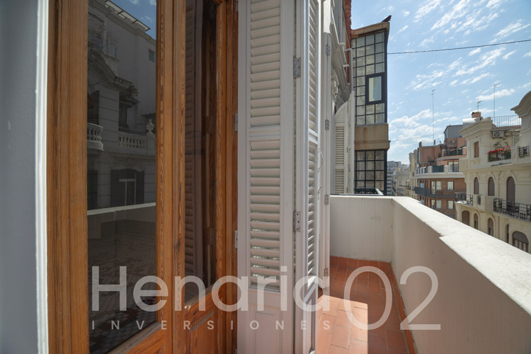 henaria2002