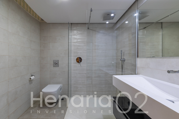 henaria2002