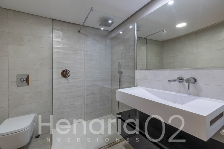 henaria2002