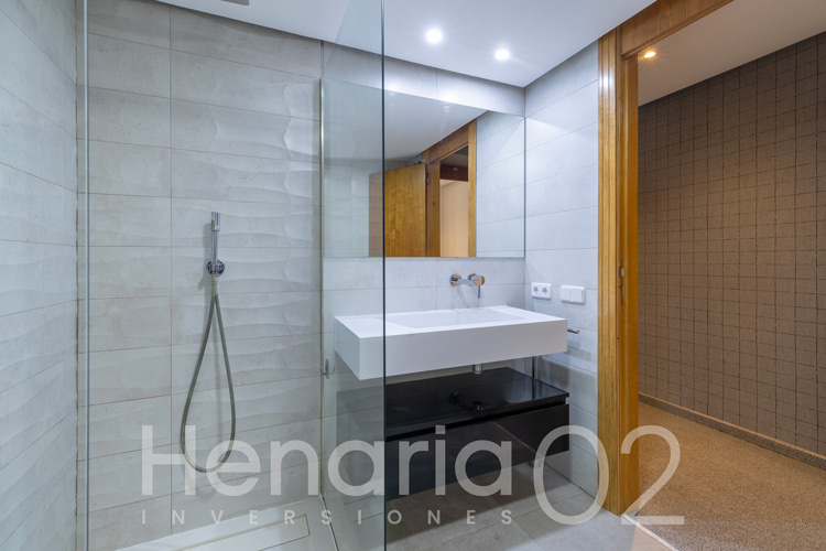 henaria2002