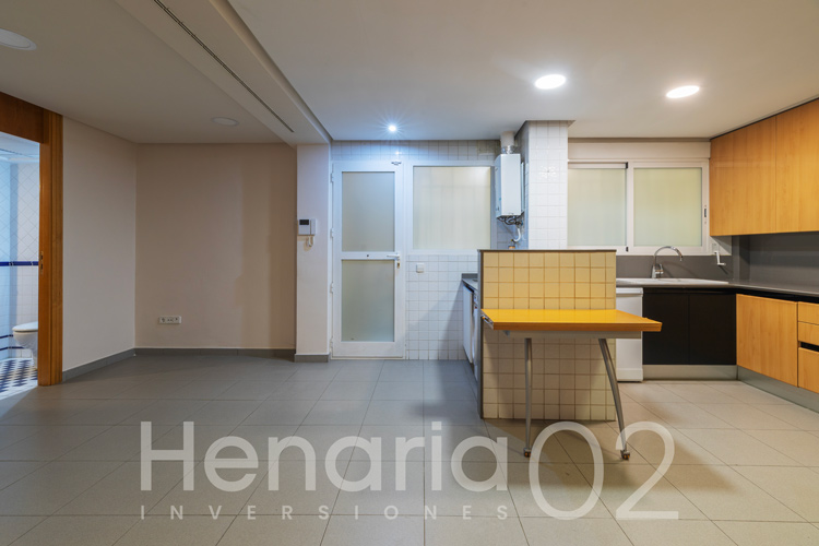 henaria2002