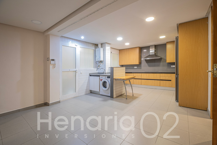 henaria2002