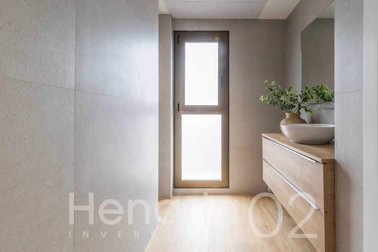 henaria2002