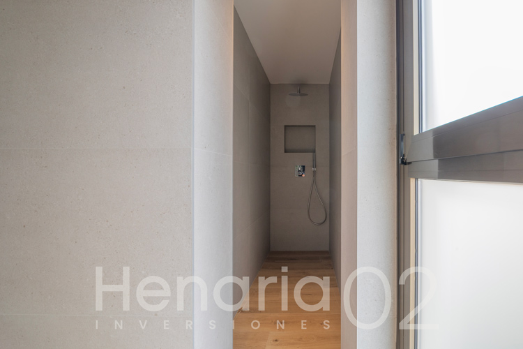 henaria2002