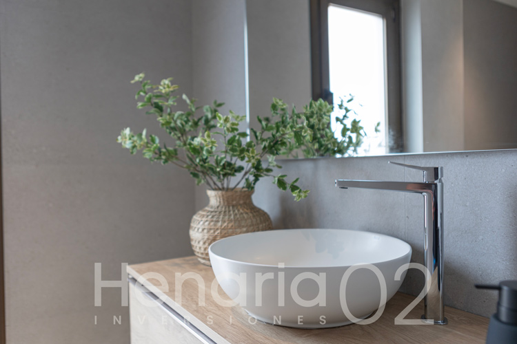 henaria2002
