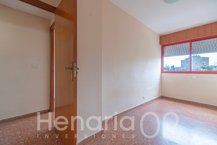 henaria2002