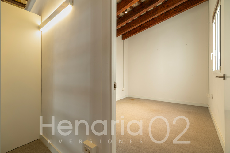 henaria2002