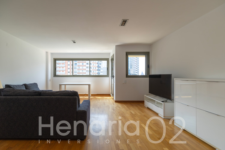henaria2002