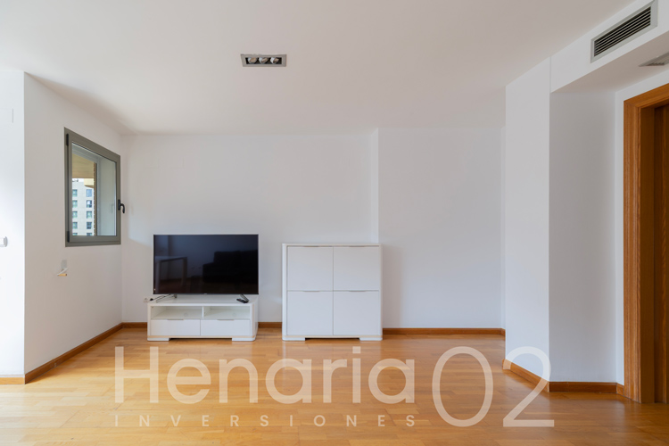 henaria2002