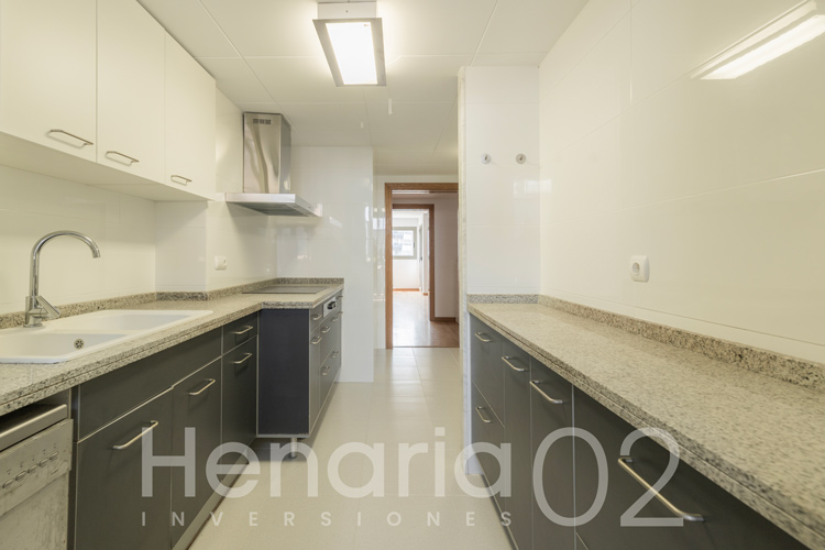 henaria2002